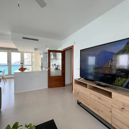 Exclusive On The First Line - Inmodream * קלפה