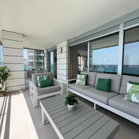 Exclusive On The First Line - Inmodream קלפה