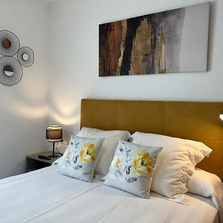 アパート Exclusive On The First Line - Inmodream