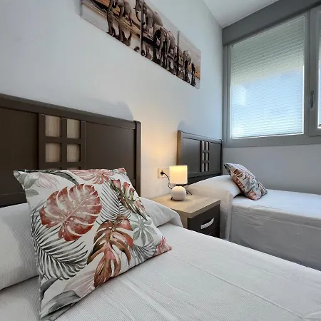 Exclusive On The First Line - Inmodream קלפה